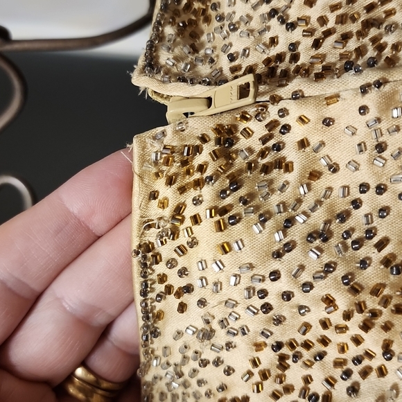 Fitted vintage gold satin beaded top - Picture 5 of 5